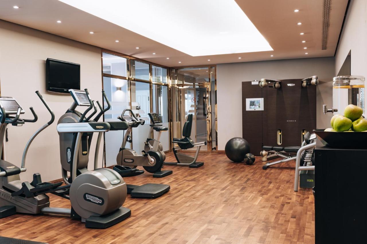 Althoff Grandhotel Schloss Bensberg Bergisch Gladbach Dış mekan fotoğraf The gym at the hotel