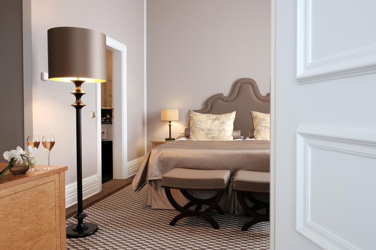 Althoff Grandhotel Schloss Bensberg Bergisch Gladbach Dış mekan fotoğraf A room at the hotel